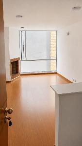 Apartaestudio en venta en Cedritos, Bogotá, 38 m² · foto 3 de 8