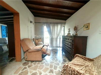 Casa de 4 alcobas en venta en Laureles Nogal, Medellín, 450 m² · foto 17 de 20