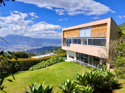Casa de 4 alcobas en venta en Las Palmas, Medellín, 627 m² · foto 2 de 20