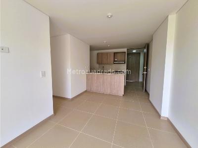 Apartamento de 2 alcobas en venta en Guayabal, Medellín, 53 m² · foto 2 de 20