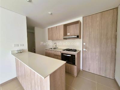 Apartamento de 2 alcobas en venta en Guayabal, Medellín, 53 m² · foto 3 de 20