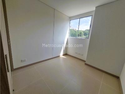 Apartamento de 2 alcobas en venta en Guayabal, Medellín, 53 m² · foto 4 de 20