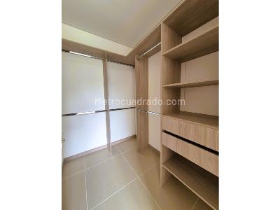 Apartamento de 2 alcobas en venta en Guayabal, Medellín, 53 m² · foto 8 de 20