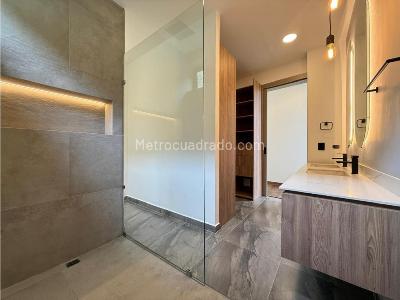 Casa de 3 alcobas en venta en Alto De Palmas, Medellín, 331 m² · foto 13 de 20