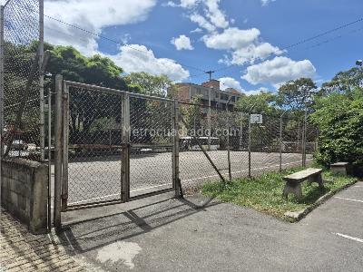 Apartamento de 3 alcobas en venta en Calasanz, Medellín, 97 m² · foto 16 de 16