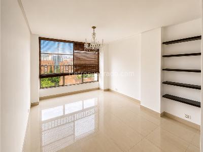 Apartamento de 3 alcobas en venta en Patio Bonito, Medellín, 178 m² · foto 4 de 17