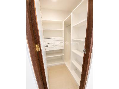 Apartamento de 3 alcobas en venta en Patio Bonito, Medellín, 178 m² · foto 11 de 17