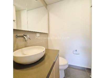 Apartaestudio en venta en Las Palmas, Medellín, 49 m² · foto 8 de 16