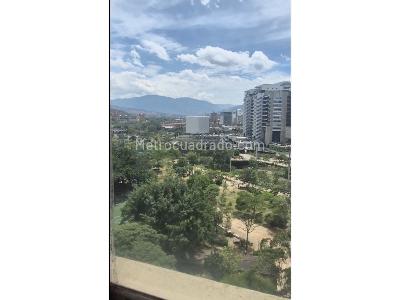 Apartamento de 3 alcobas en venta en Conquistadores, Medellín, 119 m² · foto 3 de 13