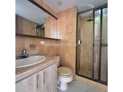Apartamento de 3 alcobas en venta en Conquistadores, Medellín, 119 m² · foto 8 de 13