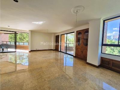 Apartamento de 3 alcobas en venta en Provenza, Medellín, 160 m² · foto 2 de 15