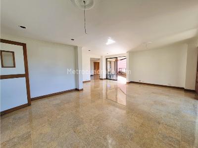 Apartamento de 3 alcobas en venta en Provenza, Medellín, 160 m² · foto 4 de 15