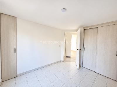Apartamento de 3 alcobas en venta en Castropol, Medellín, 90 m² · foto 11 de 12