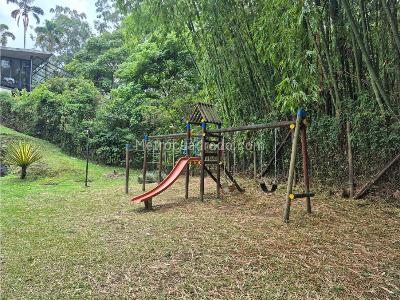 Casa de 3 alcobas en venta en Intermedia, Envigado, 150 m² · foto 4 de 15