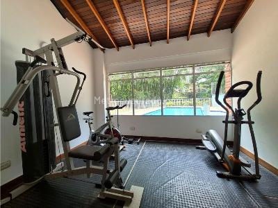 Casa de 3 alcobas en venta en Intermedia, Envigado, 150 m² · foto 5 de 15