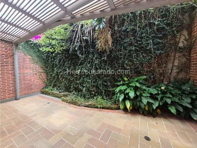 Casa de 3 alcobas en venta en Intermedia, Envigado, 150 m² · foto 8 de 15