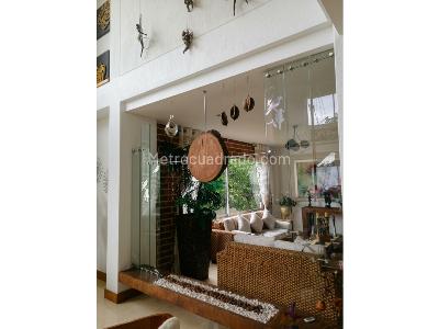 Casa de 5 alcobas en venta en Escobero, Envigado, 656 m² · foto 4 de 20