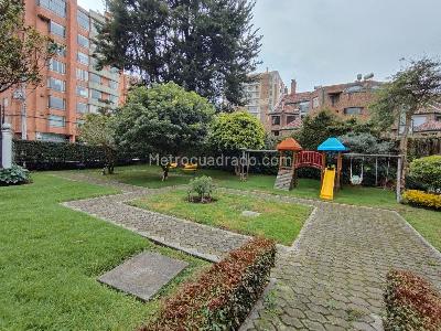 Casa de 3 alcobas en venta en Altos De Sotileza, Bogotá, 196 m² · foto 2 de 9