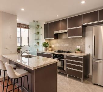 Apartamento en venta en Santa Barbara Occidental, Bogotá · foto 3 de 14
