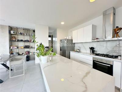 Apartamento de 3 alcobas en venta en Zona Residencial Castillogrande, Cartagena, 128 m² · foto 8 de 20