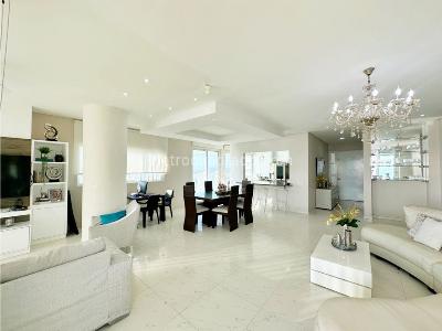 Apartamento de 3 alcobas en venta en Zona Residencial Manga, Cartagena, 228 m² · foto 1 de 20