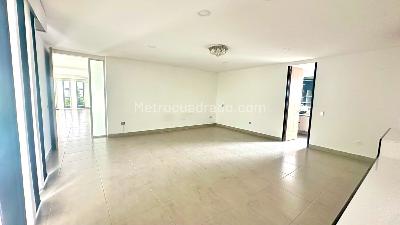 Casa de 5 alcobas en venta en Pueblito Cafetero, Pereira, 700 m² · foto 3 de 19