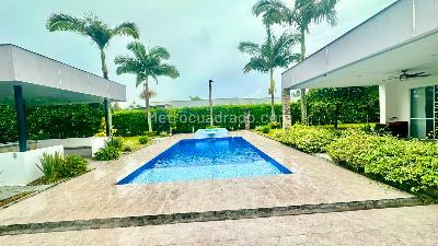 Casa de 5 alcobas en venta en Pueblito Cafetero, Pereira, 700 m² · foto 4 de 19