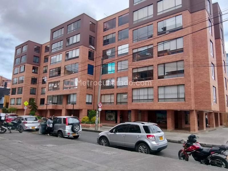 Oficina en Arriendo, El Lago, Bogotá D.C., Bogotá D.C.