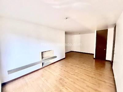 Apartamento en venta en Mazuren, Bogotá · foto 4 de 20
