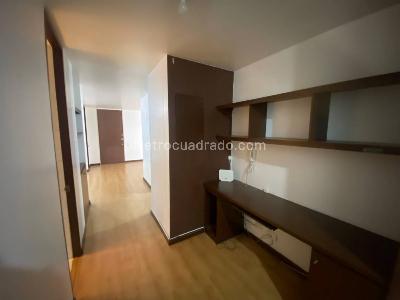 Apartamento en venta en Mazuren, Bogotá · foto 7 de 20