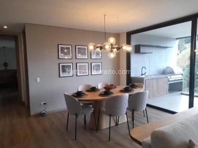 Apartamento en venta en La Candelaria, Medellín · foto 2 de 18