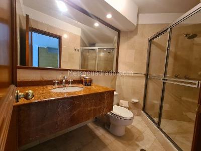 Apartamento de 3 alcobas en venta en Santa Teresita, Cali, 240 m² · foto 16 de 20