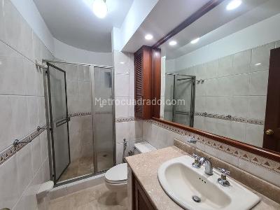 Apartamento de 3 alcobas en venta en Santa Teresita, Cali, 240 m² · foto 18 de 20