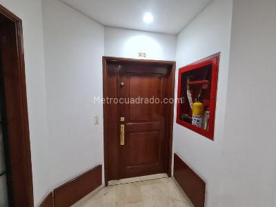 Apartamento de 3 alcobas en venta en Santa Teresita, Cali, 240 m² · foto 6 de 20