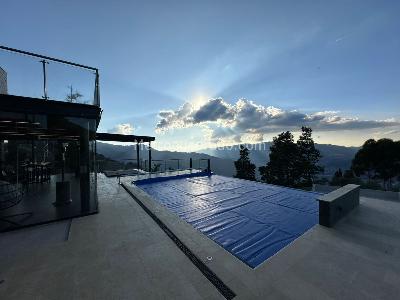 Casa de 5 alcobas en venta en El Poblado Las Palmas, Medellín · foto 19 de 19