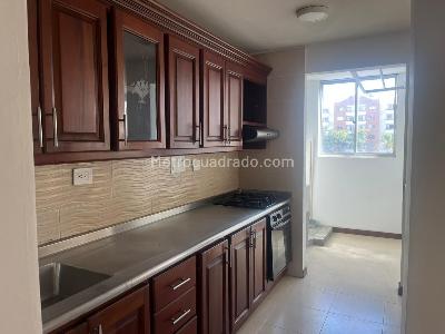 Apartamento de 3 alcobas en venta en Balcon De Pinares, Pereira, 82 m² · foto 3 de 20