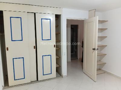 Apartamento en venta en La Almeria, Medellín · foto 11 de 20