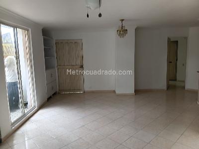 Apartamento en venta en La Almeria, Medellín · foto 5 de 20