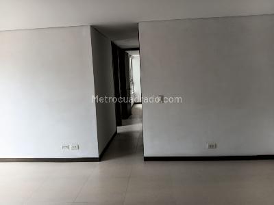 Apartamento de 3 alcobas en venta en La Doctora, Sabaneta, 68 m² · foto 6 de 20