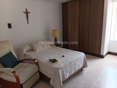 Apartamento de 4 alcobas en venta en Laureles, Medellín, 204 m² · foto 8 de 20