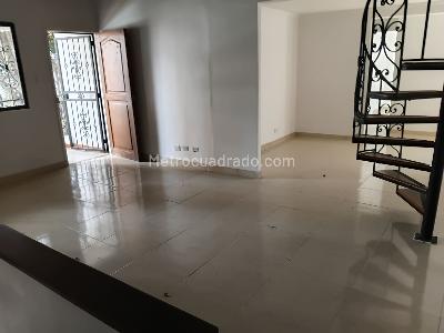 Casa de 5 alcobas en venta en El Velodromo, Medellín, 139 m² · foto 5 de 20