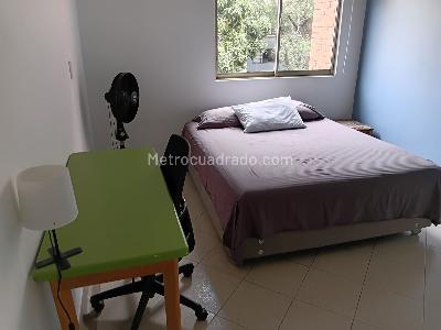 Apartamento de 4 alcobas en venta en Lorena, Medellín, 156 m² · foto 10 de 20