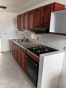 Apartaestudio en venta en Laureles, Medellín, 51 m² · foto 2 de 19