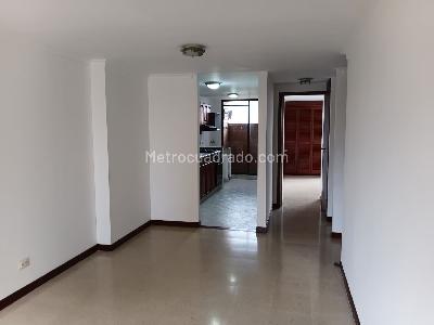 Apartaestudio en venta en Laureles, Medellín, 51 m² · foto 3 de 19