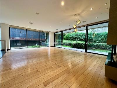 Casa de 4 alcobas en venta en Altos De Suba, Bogotá, 290 m² · foto 2 de 20