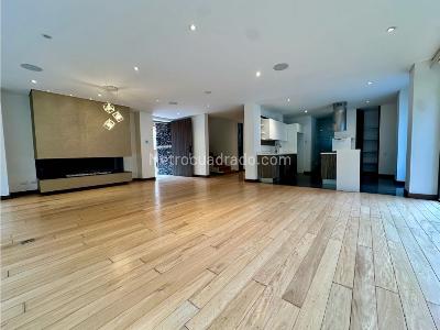 Casa de 4 alcobas en venta en Altos De Suba, Bogotá, 290 m² · foto 4 de 20