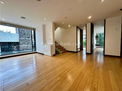 Casa de 4 alcobas en venta en Altos De Suba, Bogotá, 290 m² · foto 16 de 20