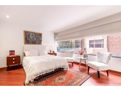 Apartamento de 3 alcobas en venta en Chico, Bogotá, 465 m² · foto 15 de 20