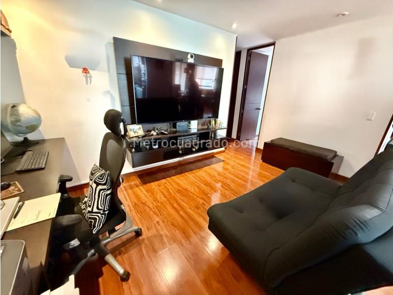 Piso – Bogotá, La Alameda, Localidad Usaquén - Más