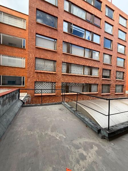 Piso – Bogotá D.C. - Más